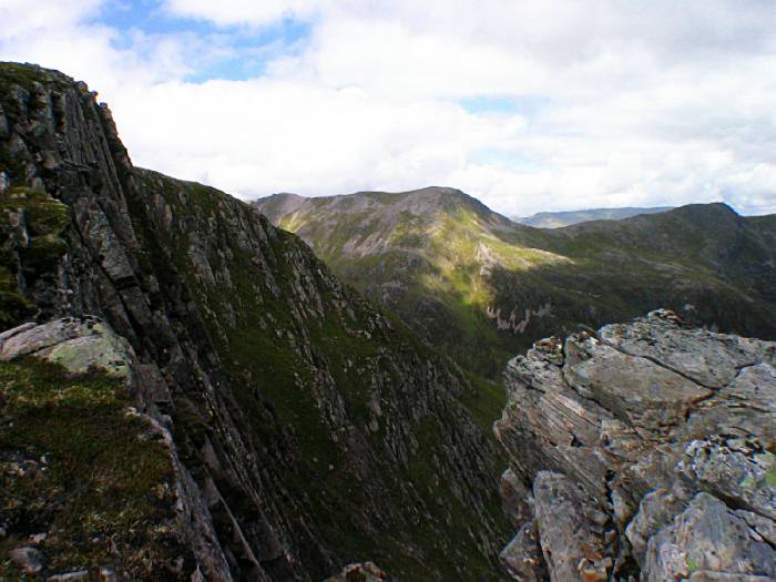 the steep east walll of Sgurr na Lapaich