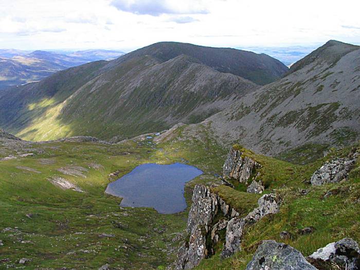 Loch a' Choire Dhomhain has to be on left - else you are going to walk into Loch Mullardoch